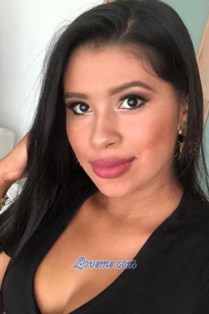 193597 - Karin Age: 27 - Colombia