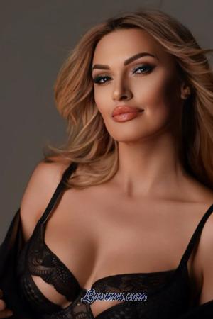 202488 - Ekaterina Age: 38 - Russia