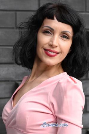 220749 - Viktoriia Age: 48 - Poland