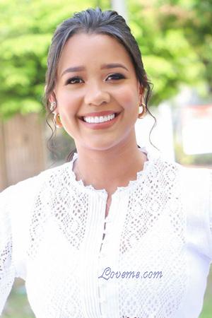 222715 - Camila Age: 33 - Colombia