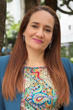 223210 - Yenny Age: 46 - Colombia