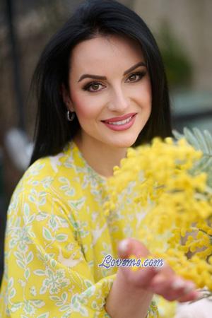 223276 - Viktoriia Age: 38 - Ukraine