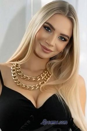 224421 - Viktoriia Age: 25 - Ukraine