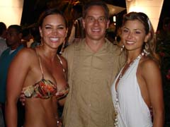 肯尼斯·阿吉 (Kenneth Agee) 参加哥伦比亚小姐选美大赛 